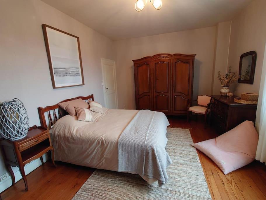 Entre Pierre Et Vigne - Charming Former Winery Farmhouse With Hot Tub & Swimming Pool 莫内斯捷 外观 照片