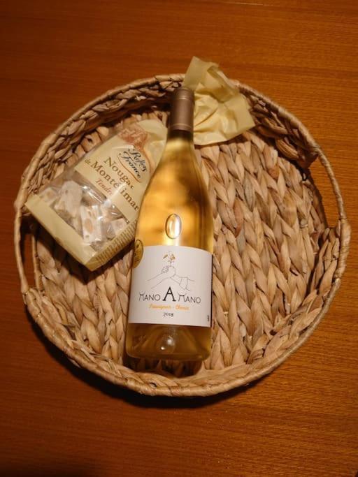 Entre Pierre Et Vigne - Charming Former Winery Farmhouse With Hot Tub & Swimming Pool 莫内斯捷 外观 照片